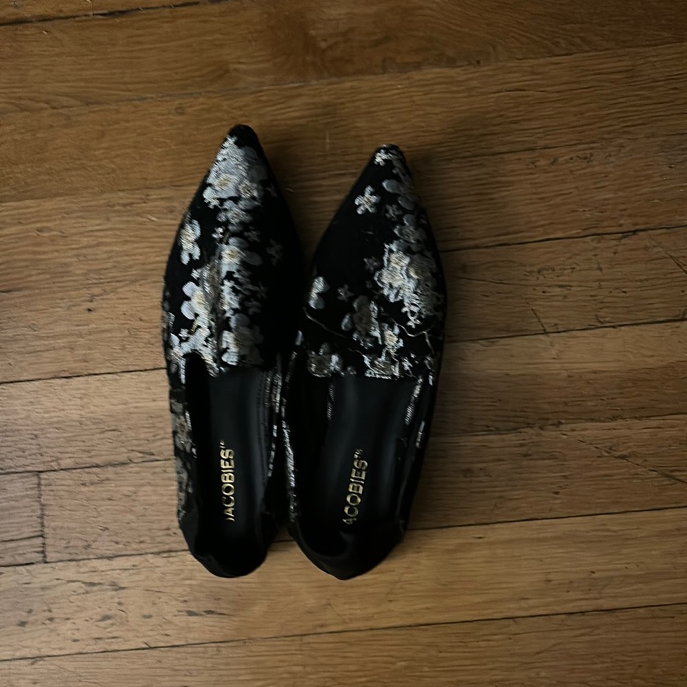Women’s shoes